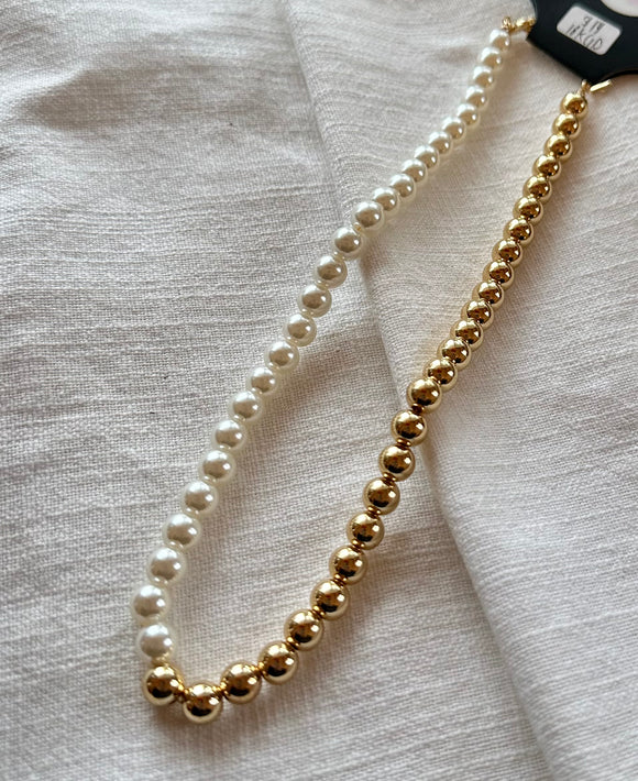 Half Pearl beaded necklace